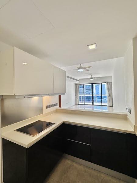 Marina Bay Suites, 3 Central Boulevard, Boat Quay / Raffles Place / Marina, 3 Bedrooms, 1,603 sqft, Apartment For Rent, by Gladys Foo, 18404512 - Kitchen - PropertyGuru.com.sg