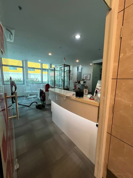 Wcega Tower, 21 Bukit Batok Crescent, 1,800 sqft, Light Industrial (B1) For Rent, by Pearlyn Tan, 18426236 - CommercialGuru.com.sg