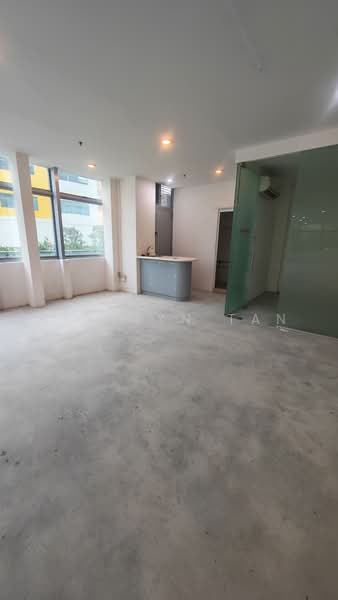 Wcega Tower, 21 Bukit Batok Crescent, Dairy Farm / Bukit Panjang / Choa Chu Kang, 1,800 sqft, Light Industrial (B1) For Rent, by Pearlyn Tan, 18426236 - CommercialGuru.com.sg