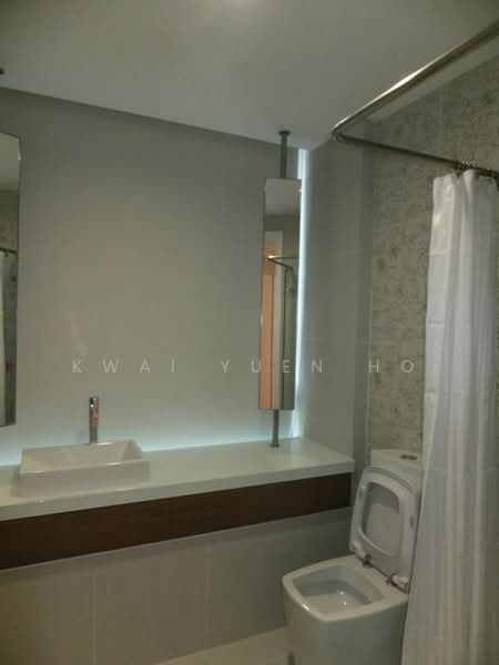 Jardin, 966 Dunearn Road, 2 Bedrooms, 958 sqft, Condominium For Rent, by Ho Kwai Yuen, 18429930 - Common Bathroom - PropertyGuru.com.sg