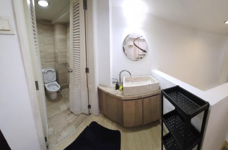 Niven Road Conservation Shop House, Niven Road, Orchard / River Valley, 7 Bedrooms, 2,200 sqft, Shophouse For Sale, by Fernn Lim, 18480581 - Bathroom - PropertyGuru.com.sg