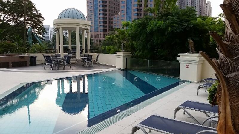 children's pool, bbq area