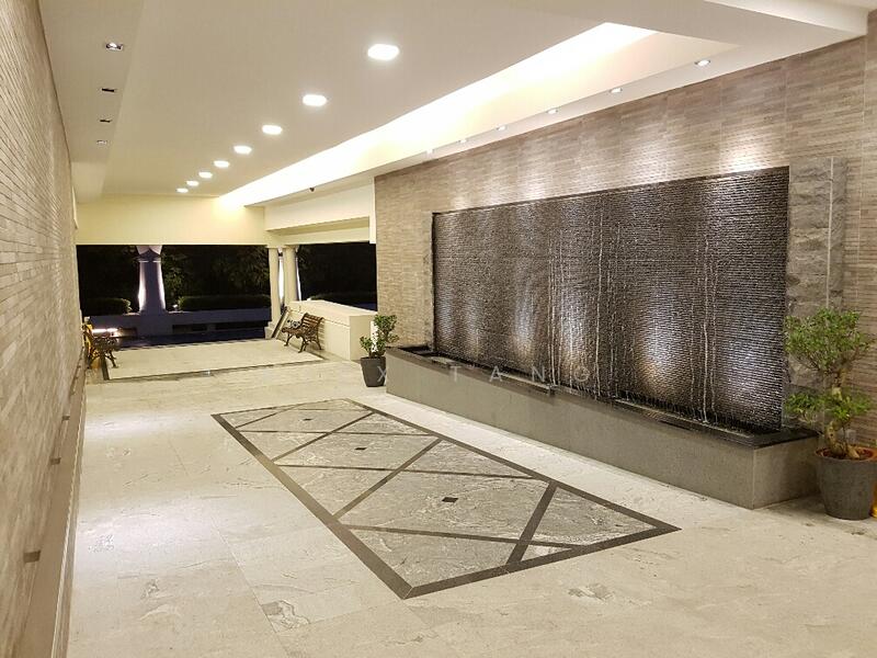 1st floor lobby, upgraded