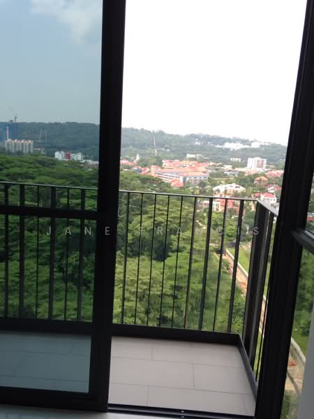 Foresque Residences, 101 Petir Road, Dairy Farm / Bukit Panjang / Choa Chu Kang, 1 Bedroom, 463 sqft, Condominium For Rent, by Jane Francis, 18538850 - Balcony - PropertyGuru.com.sg