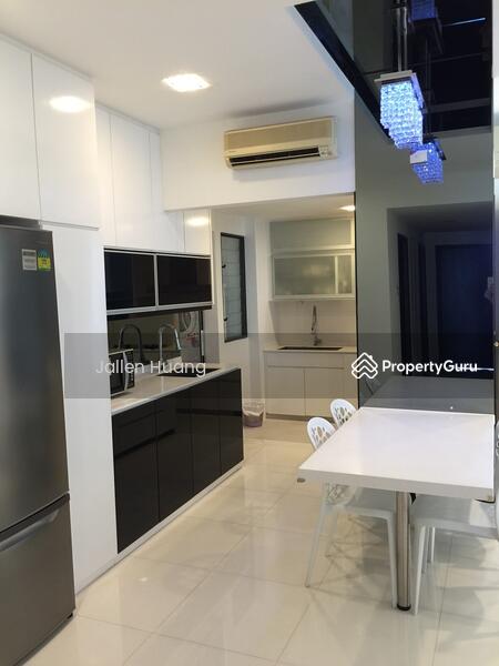 East Meadows, 30 Tanah Merah Kechil Road, 3 Bedrooms, 1,195 sqft, Condominium For Rent, by Jallen Huang, 18540390 - nice kitchen layout - PropertyGuru.com.sg