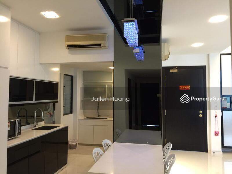 East Meadows, 30 Tanah Merah Kechil Road, 3 Bedrooms, 1,195 sqft, Condominium For Rent, by Jallen Huang, 18540390 - open concept kitchen - PropertyGuru.com.sg