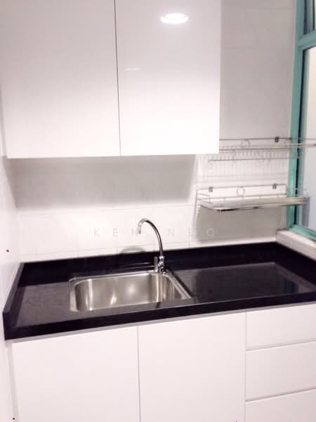 Hazel Park Condo, 29 Hazel Park Terrace, 2 Bedrooms, 980 sqft, Condominium For Rent, by Ken Neo, 18544056 - PropertyGuru.com.sg