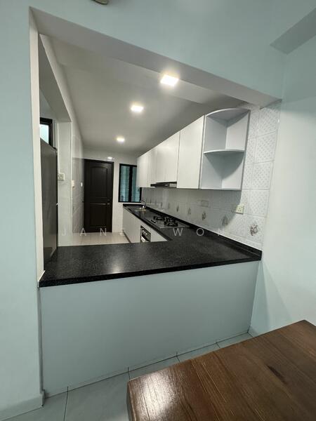 Open kitchen 