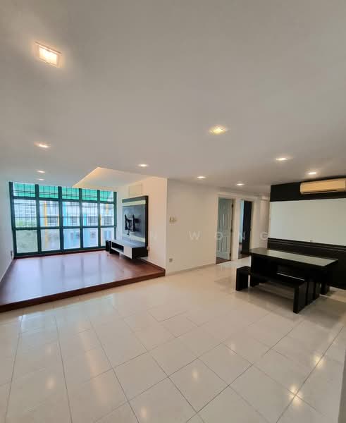 481 Segar Road, 481 Segar Road, 3 Bedrooms, 1,184 sqft, HDB Flat For Rent, by Helen Wong, 18564528 - PropertyGuru.com.sg