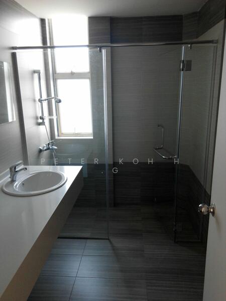 Master Bedroom Toilet