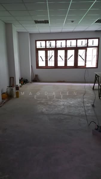 CBD level 1 suits cafe, , 1,000 sqft, Shop / Shophouse For Rent, by Magdalene Lee, 18575722 - CommercialGuru.com.sg