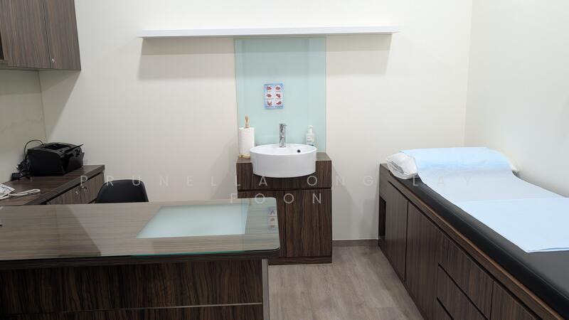Mount Elizabeth Novena Hospital, 38 Irrawaddy Road, 581 sqft, Medical For Sale, by Prunella Ong Lay Foon, 18598635 - CommercialGuru.com.sg