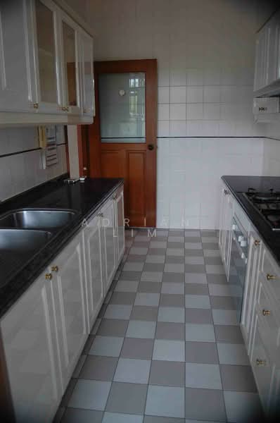 Changi Green, 712 Upper Changi Road East, 2 Bedrooms, 1,033 sqft, Condominium For Rent, by Adrian Lim, 18608179 - Kitchen - PropertyGuru.com.sg