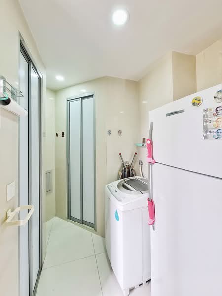 Miltonia Residences, 520 Miltonia Close, 2 Bedrooms, 840 sqft, Condominium For Rent, by Rey Ng, 18615442 - PropertyGuru.com.sg