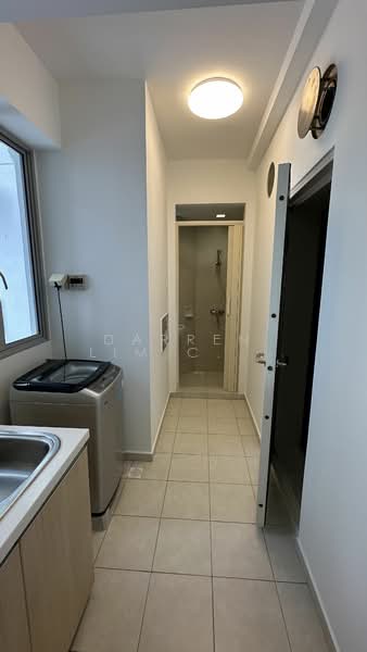 The Lakeshore, 31 Jurong West Street 41, 3 Bedrooms, 1,184 sqft, Condominium For Rent, by Darren Lim, 18619550 - PropertyGuru.com.sg