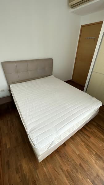 The Lakeshore, 31 Jurong West Street 41, 3 Bedrooms, 1,184 sqft, Condominium For Rent, by Darren Lim, 18619550 - PropertyGuru.com.sg
