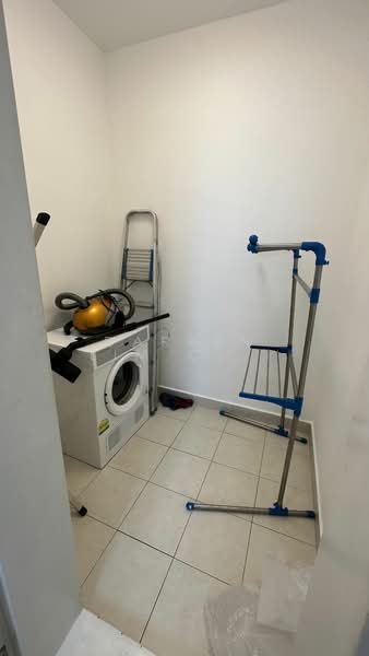 The Lakeshore, 31 Jurong West Street 41, 3 Bedrooms, 1,184 sqft, Condominium For Rent, by Darren Lim, 18619550 - PropertyGuru.com.sg