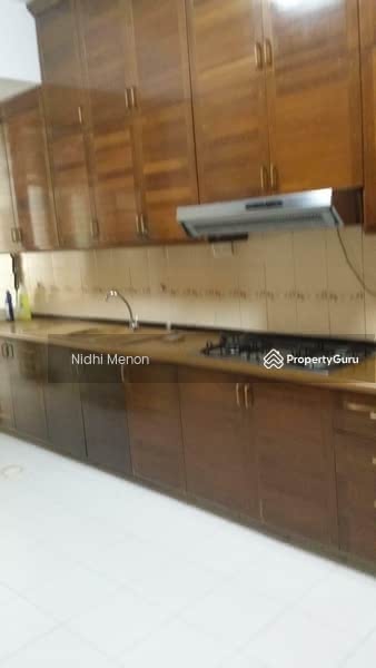 Gate house ,Clementi Park condo, , 3 Bedrooms, 2,200 sqft, Condominium For Rent, by Nidhi Menon, 18679933 - Solid wood Kitchen - PropertyGuru.com.sg