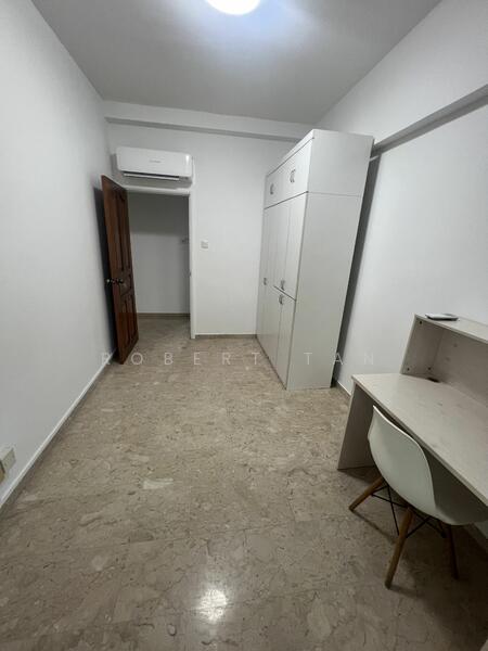 For Rent - Eng Kong Green