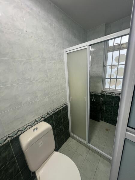 For Rent - Eng Kong Green