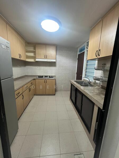 For Rent - Eng Kong Green