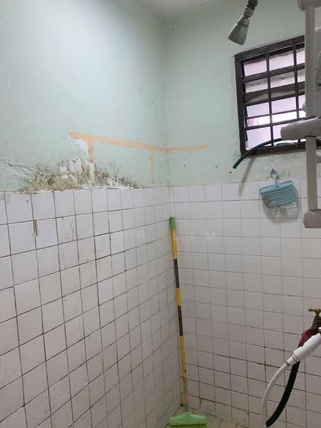 131 Marsiling Rise, 131 Marsiling Rise, Admiralty / Woodlands, 3 Bedrooms, 900 sqft, HDB Flat For Rent, by Don Lim, 18685001 - Shower - PropertyGuru.com.sg