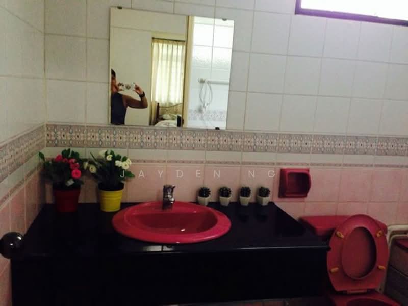 Euro-Asia Park, 25 Woodleigh Close, Room Rental, 350 sqft, Condominium For Rent, by Jayden Ng, 18689056 - Master Room - PropertyGuru.com.sg