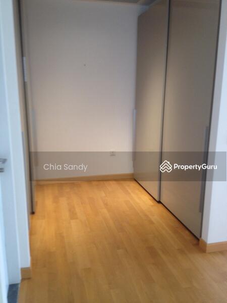 Master Walk-in Wardrobe
