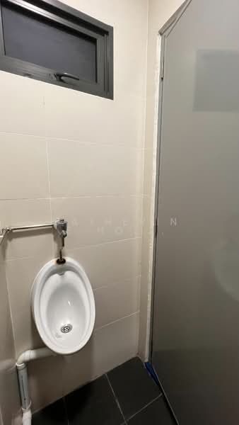 Vertex, 33 Ubi Avenue 3, 2,368 sqft, Light Industrial (B1) For Rent, by Catherine Ho Mei Yoke, 18706084 - CommercialGuru.com.sg