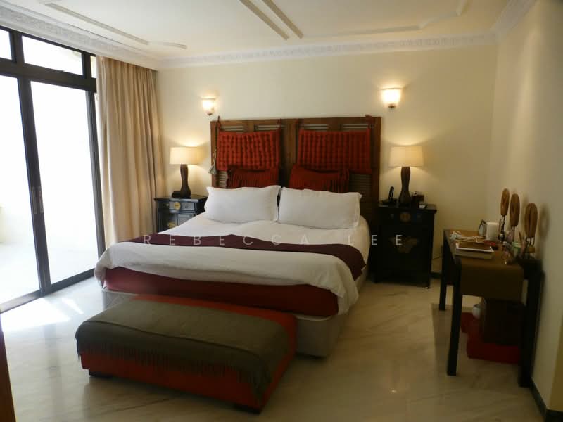 The Balmoral, 18 Balmoral Park, 4 Bedrooms, 3,310 sqft, Condominium For Rent, by Rebecca Lee, 18723296 - one side of huge masterroom with balcony - PropertyGuru.com.sg