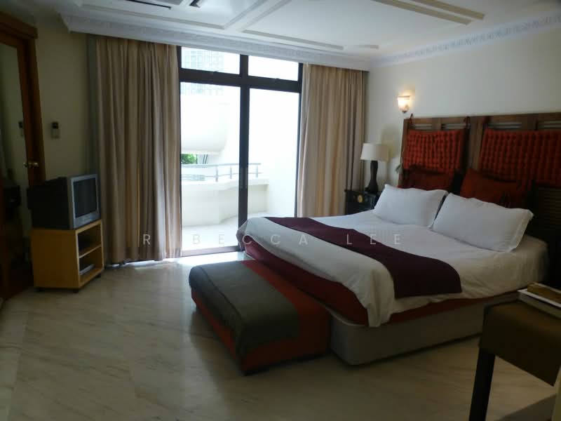 The Balmoral, 18 Balmoral Park, 4 Bedrooms, 3,310 sqft, Condominium For Rent, by Rebecca Lee, 18723296 - 2 rooms merged into one - walk in wardrobe and jacuzzi - PropertyGuru.com.sg
