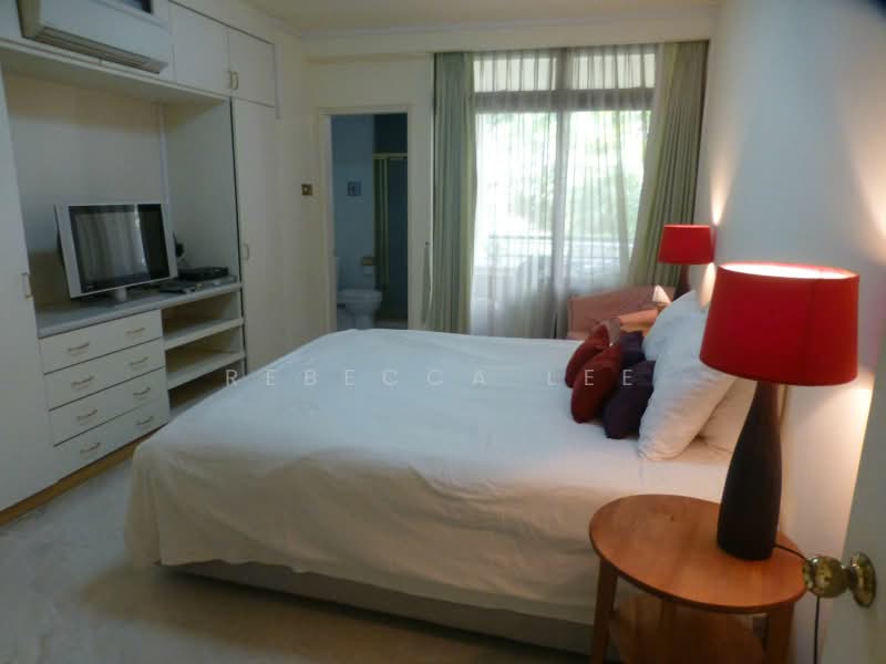 The Balmoral, 18 Balmoral Park, 4 Bedrooms, 3,310 sqft, Condominium For Rent, by Rebecca Lee, 18723296 - common bedrooms fits kingbed, Has attached bathroom and balcony . Quiet - PropertyGuru.com.sg
