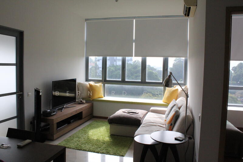 Viz at Holland, 221 Queensway, 2 Bedrooms, 818 sqft, Condominium For Rent, by Bernard Chee, 18728015 - Living Hall - PropertyGuru.com.sg