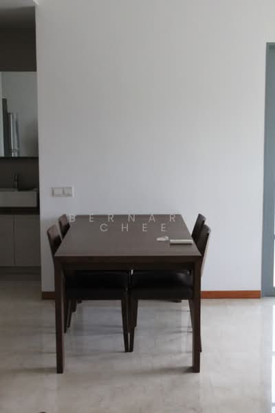 Viz at Holland, 221 Queensway, 2 Bedrooms, 818 sqft, Condominium For Rent, by Bernard Chee, 18728015 - Dining hall - PropertyGuru.com.sg