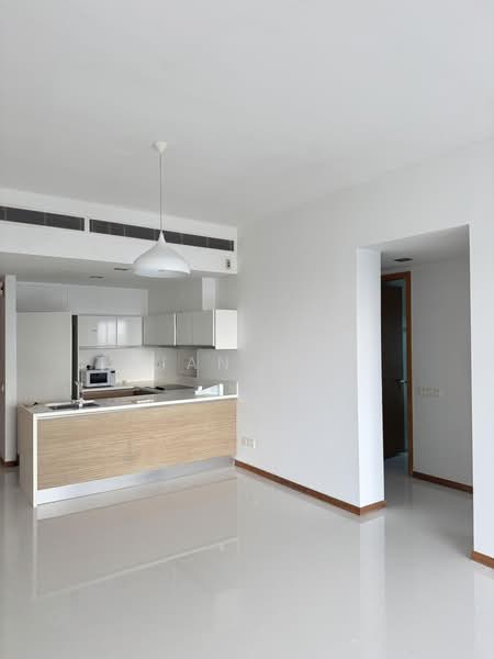 Marina Bay Residences, 18 Marina Boulevard, 2 Bedrooms, 1,055 sqft, Condominium For Sale, by Kian Law, 18743731 - PropertyGuru.com.sg