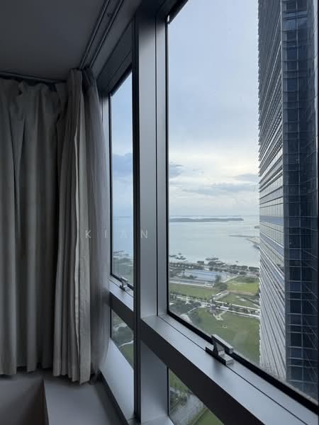 Marina Bay Residences, 18 Marina Boulevard, 2 Bedrooms, 1,055 sqft, Condominium For Sale, by Kian Law, 18743731 - PropertyGuru.com.sg
