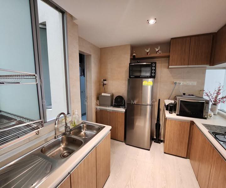 The Lakeshore, 31 Jurong West Street 41, Boon Lay / Jurong / Tuas, 3 Bedrooms, 1,141 sqft, Condominium For Rent, by Darren Lim, 18760078 - PropertyGuru.com.sg