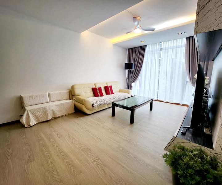The Lakeshore, 31 Jurong West Street 41, Boon Lay / Jurong / Tuas, 3 Bedrooms, 1,141 sqft, Condominium For Rent, by Darren Lim, 18760078 - PropertyGuru.com.sg