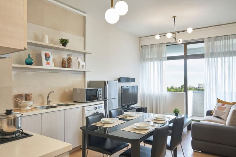 Far East Plaza Residences, Scotts Road, Orchard / River Valley, 2 Bedrooms, 1,033 sqft, Apartment For Rent, by Far East Hospitality, 18761419 - Living Room - PropertyGuru.com.sg