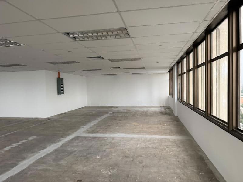 Peninsula Plaza, 111 North Bridge Road, City Hall / Clarke Quay, 2,217 sqft, Office For Rent, by Bill Singh, 18764565 - Interior - CommercialGuru.com.sg