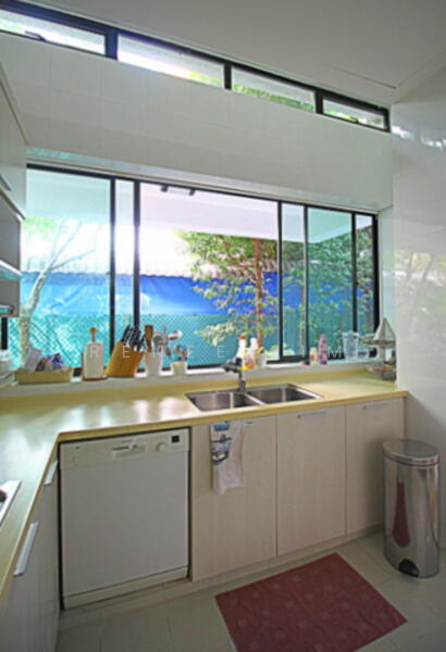 Bright Kitchen