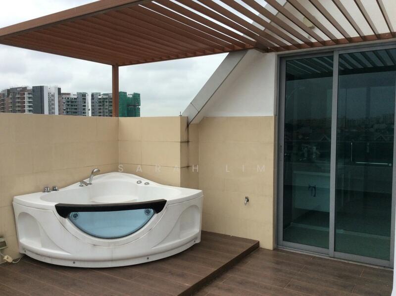 Can lead to MBR Bathroom