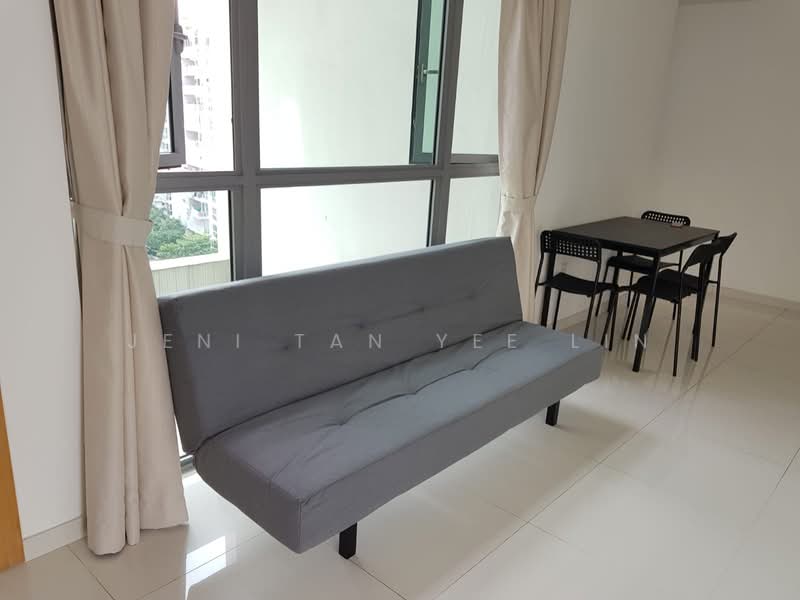 Eight Courtyards, 2 Canberra Drive, 2 Bedrooms, 915 sqft, Condominium For Rent, by Jeni Tan Yee Lin, 18780082 - PropertyGuru.com.sg
