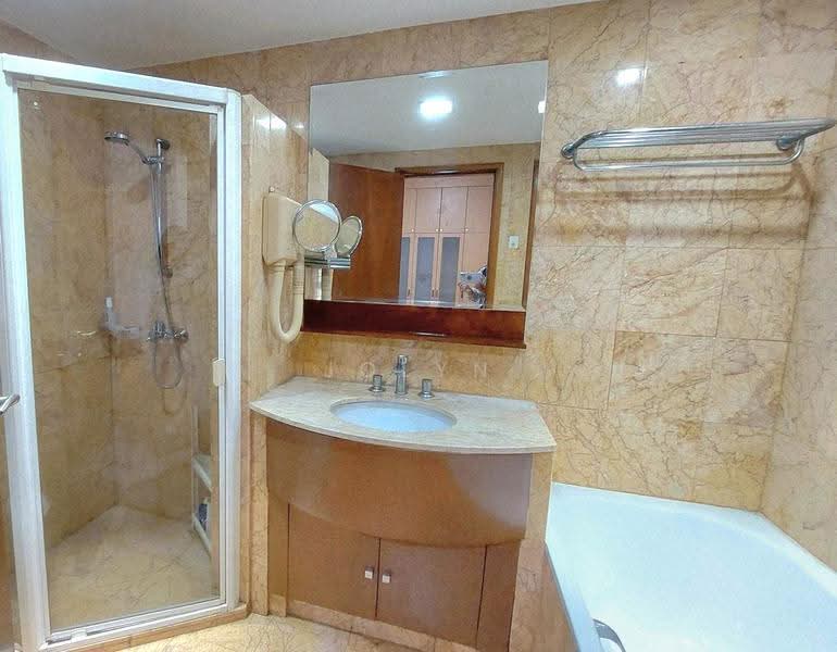 Rafflesia Condo, 31 Bishan Street 21, Ang Mo Kio / Bishan / Thomson, 3 Bedrooms, 1,216 sqft, Condominium For Rent, by Jolyn Tan, 18789115 - Bathroom - PropertyGuru.com.sg