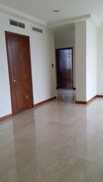 Scotts 28, 28 Scotts Road, 4 Bedrooms, 2,034 sqft, Condominium For Rent, by Ann Teo, 18813216 - corridor - PropertyGuru.com.sg