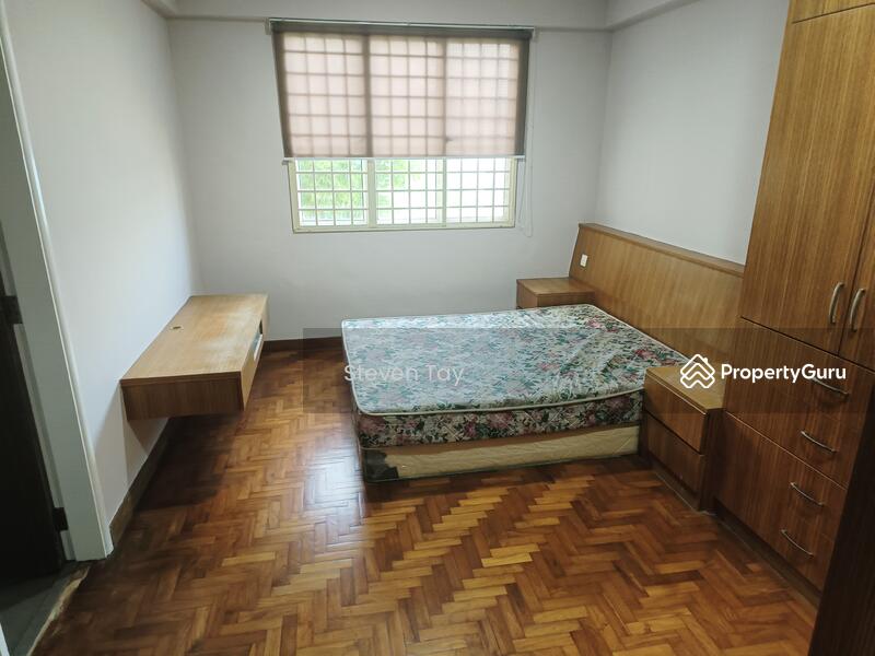 For Rent - Castle Green