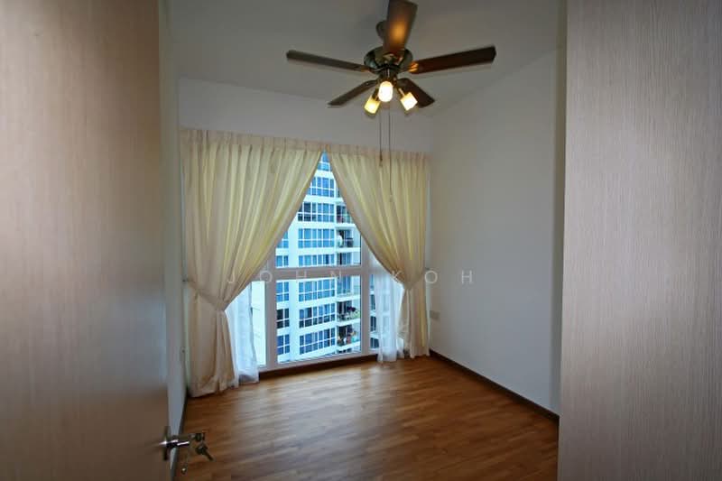 Waterview, 91 Tampines Avenue 1, 2 Bedrooms, 936 sqft, Condominium For Rent, by John Koh, 18839579 - Study Room - PropertyGuru.com.sg