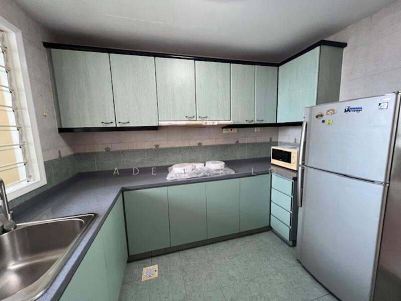Estella Gardens, 21 - 27 Flora Road, 2 Bedrooms, 936 sqft, Condominium For Rent, by Adeline Lo, 18839738 - Renovated kitchen with new cabinets - PropertyGuru.com.sg