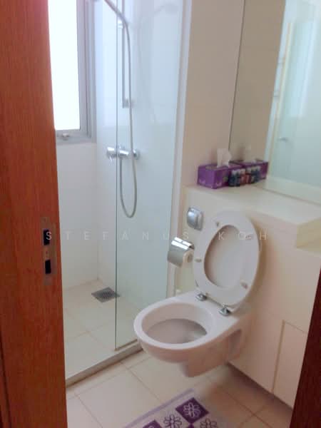 Twin Regency, 26 Kim Tian Road, 2 Bedrooms, 980 sqft, Condominium For Rent, by Stefanus Koh, 18851646 - PropertyGuru.com.sg