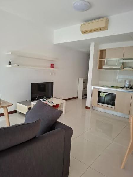The Sail @ Marina Bay, 4 Marina Boulevard, Boat Quay / Raffles Place / Marina, 1 Bedroom, 614 sqft, Apartment For Sale, by Zeno Teh, 18863883 - Living Room - PropertyGuru.com.sg